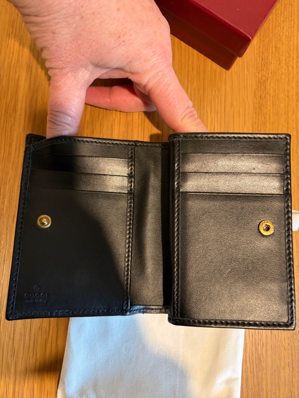 Gucci Black Quilted Chevron Marmont Wallet - Picture 7 of 10